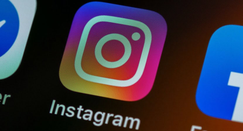 how to change your region on instagram