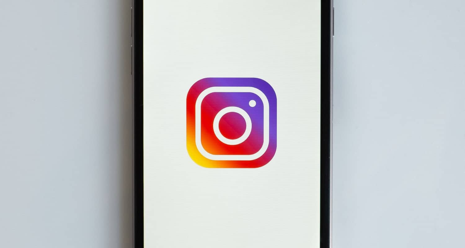 how to post on instagram without notifying followers