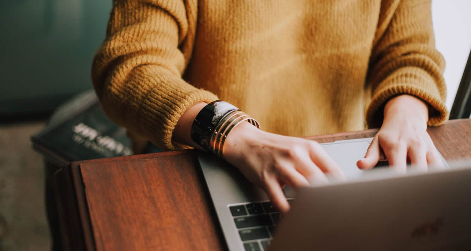 how to sell valorant account
